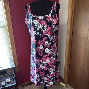 Floral Sleeveless Dress - Pink and White